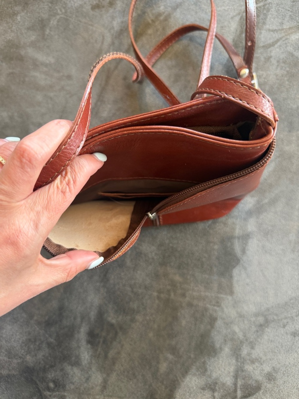 Rust Brown Leather Crossbody Bag - Picture 3 of 4